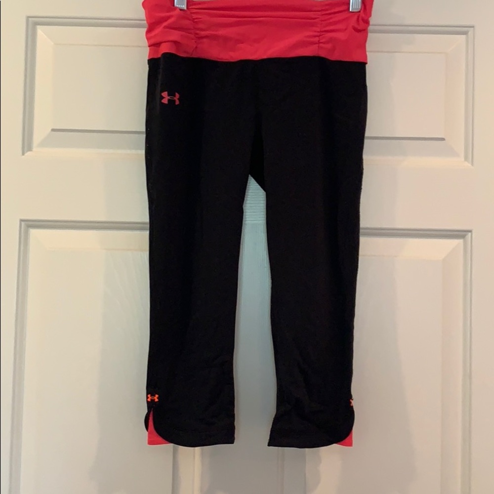 Women’s Cropped Underarmour HeatGear Leggings